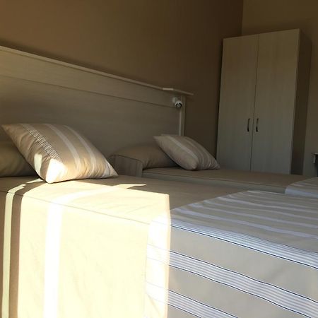 Hostal Los Encinares Villanueva de Córdoba Esterno foto