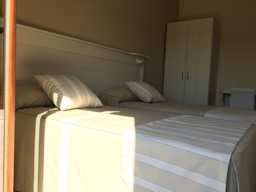 Hostal Los Encinares Villanueva de Córdoba Esterno foto