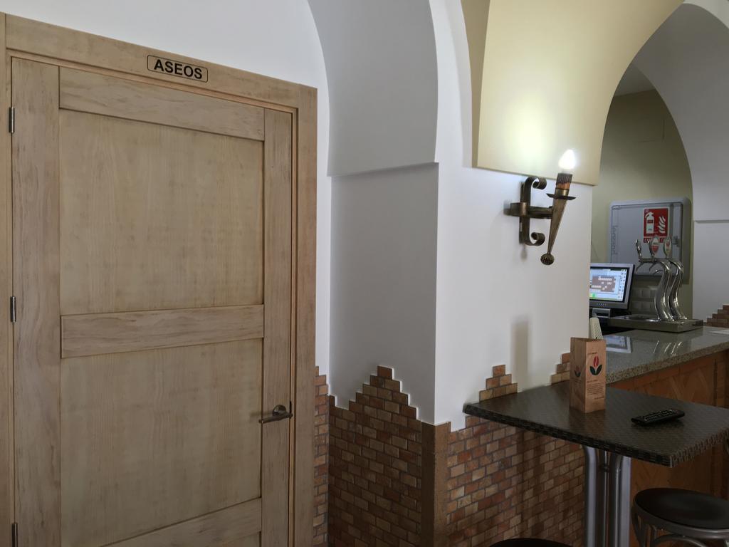 Hostal Los Encinares Villanueva de Córdoba Esterno foto