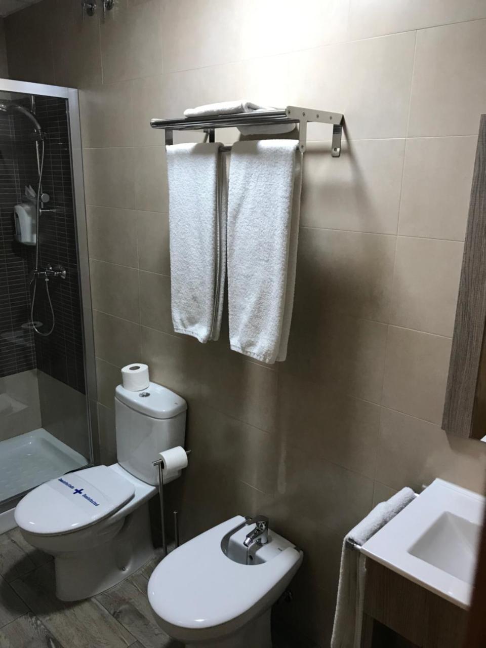 Hostal Los Encinares Villanueva de Córdoba Esterno foto