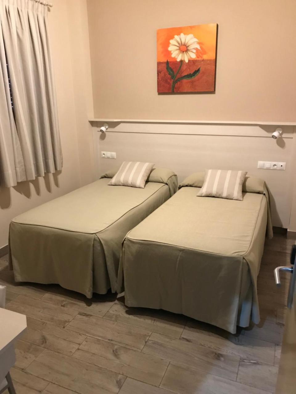 Hostal Los Encinares Villanueva de Córdoba Esterno foto
